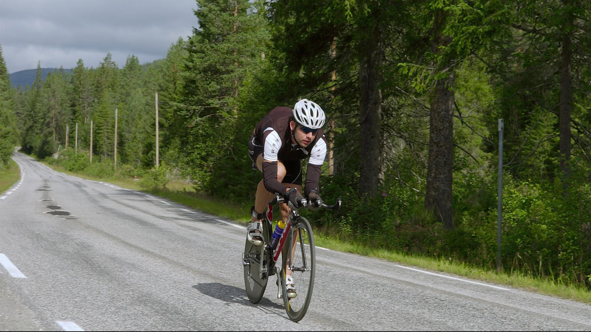 九游网游官网-莱谢恩·卡萨斯技术动作精准无瑕，卡莱斯克